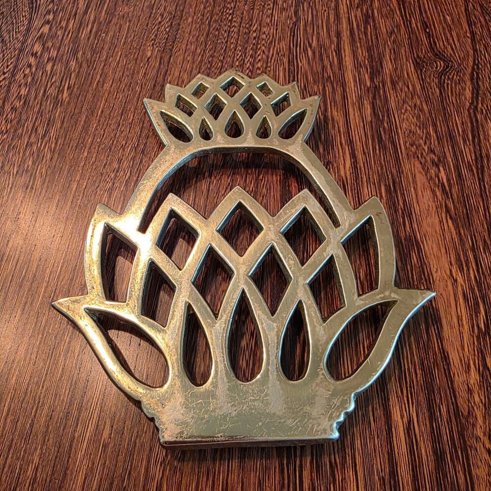 Pineapple Solid Brass Trivet MCM Virginia Metalcrafters  VCM Patina Vintage